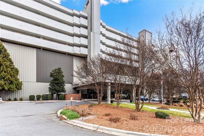 Building Photo - 4721 Morehead Rd