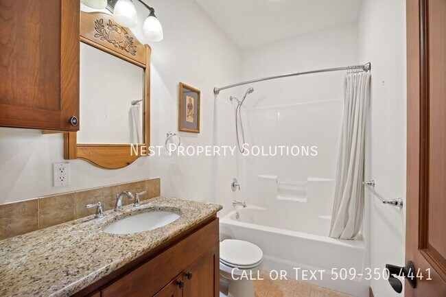 Building Photo - 4839 Rd 6.5 NE