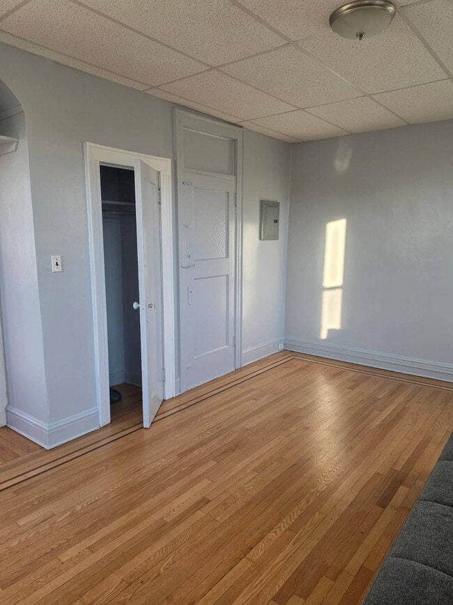 Building Photo - 47-01 30th Ave.