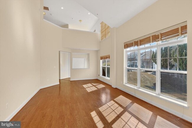 Building Photo - 13210 Rabbit Chase Rd