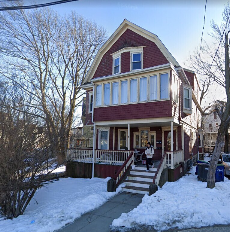 Building Photo - 28 Dearborn Rd