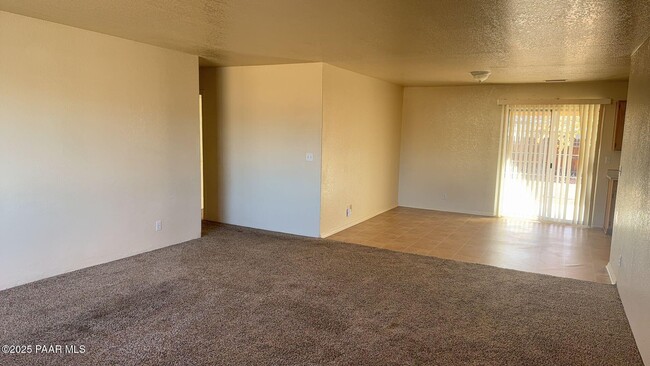 Building Photo - 5640 N Cattlemen Dr