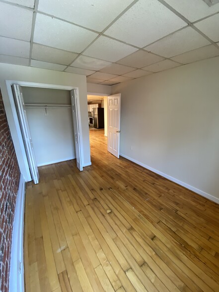 Building Photo - 815 W Broad St