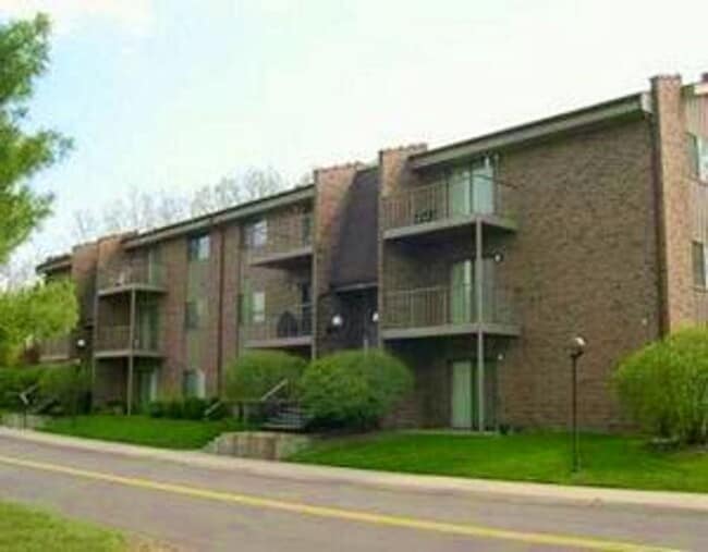 Building Photo - Condo at North Shore Club, walk to ND Campus!