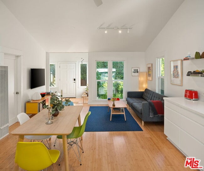 Building Photo - 2012 Linden Ave