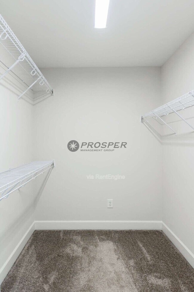 Building Photo - 16 Jaycee Ct