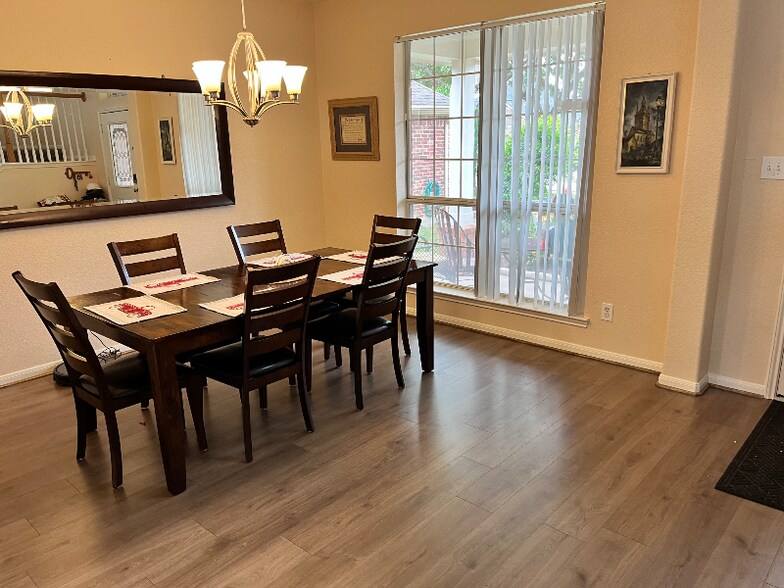 Building Photo - 24938 Mason Trail Dr