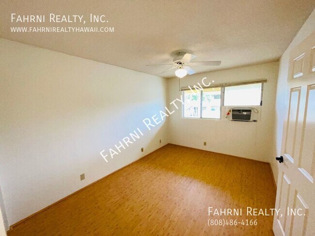 Building Photo - 94-1055-1055 Kaukahi Pl