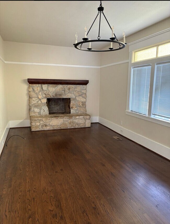 Building Photo - Vallejo's Heritage District