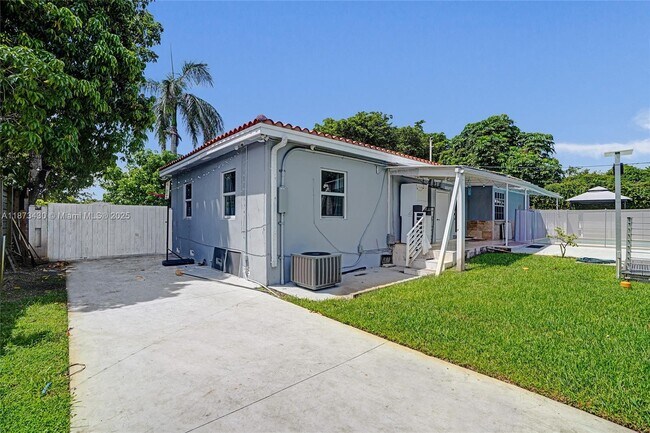 Building Photo - 221 NW 145th St