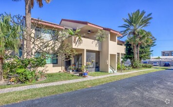 Building Photo - **Coastal Condo Living at Its Finest!**