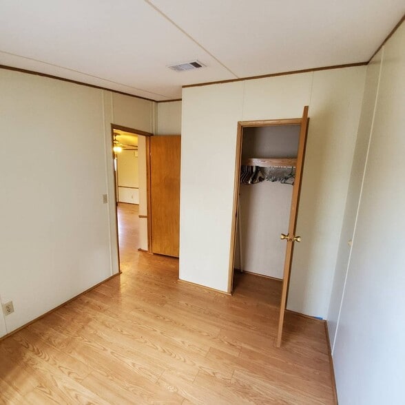 2ND BEDROOM WITH CLOSET - 15017 Johansson Ave