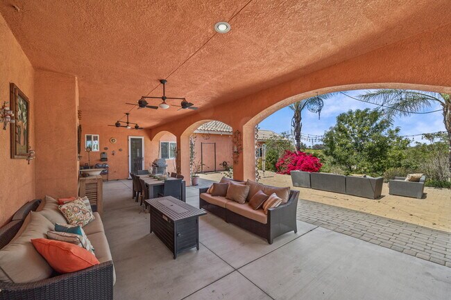 Building Photo - 15830 Rawhide Ln