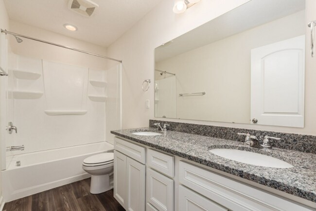 Building Photo - 317 Raccoon Ave