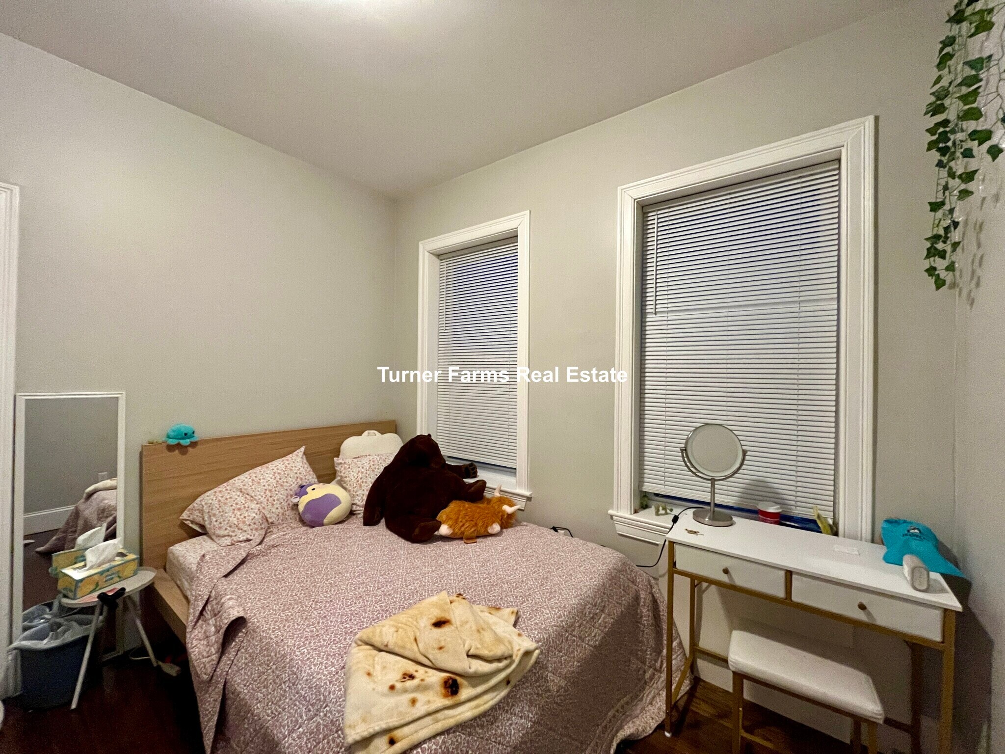 Building Photo - 92 Calumet St