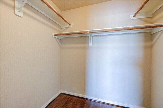 Building Photo - 1130 Glenwood Canyon Ln