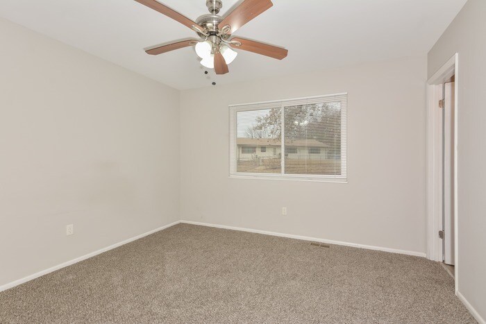Building Photo - 12041 Rosevalley Ln