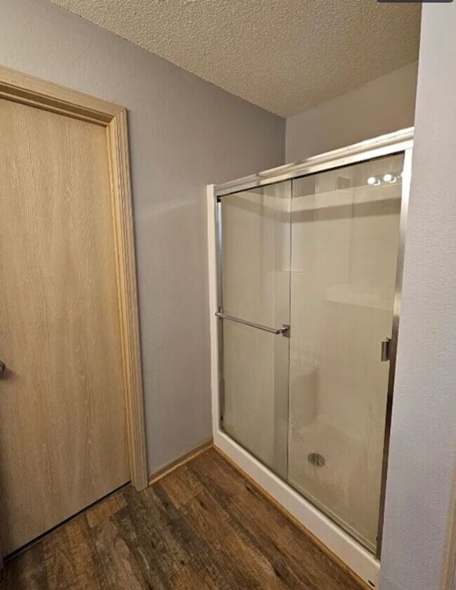 Building Photo - Great Location!!!!