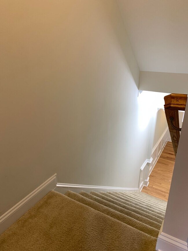 Building Photo - PRIME LOCATION, 3 Bedrooms Suites Apex TH ...