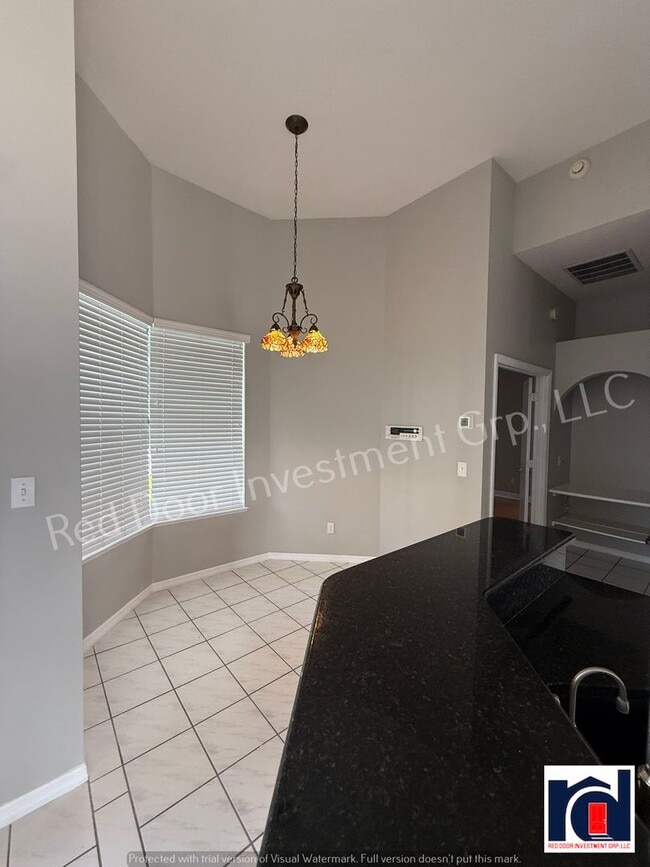 Building Photo - 3 Bedroom 2 Bath + Office Home~Ready for Move In!