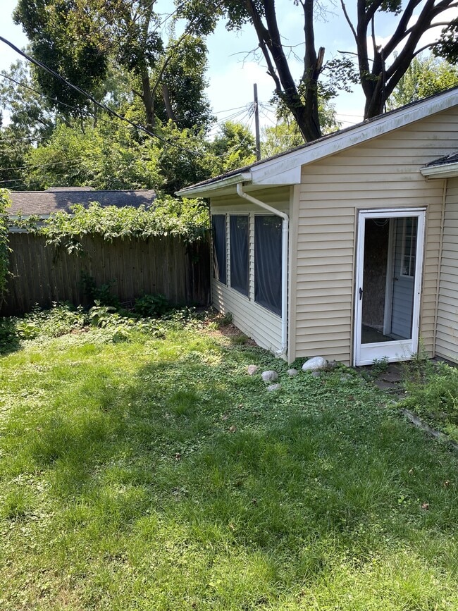 Building Photo - 1116 Climax St