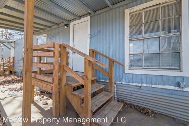 Building Photo - 2 br, 1 bath House - 10 Frank Cir.