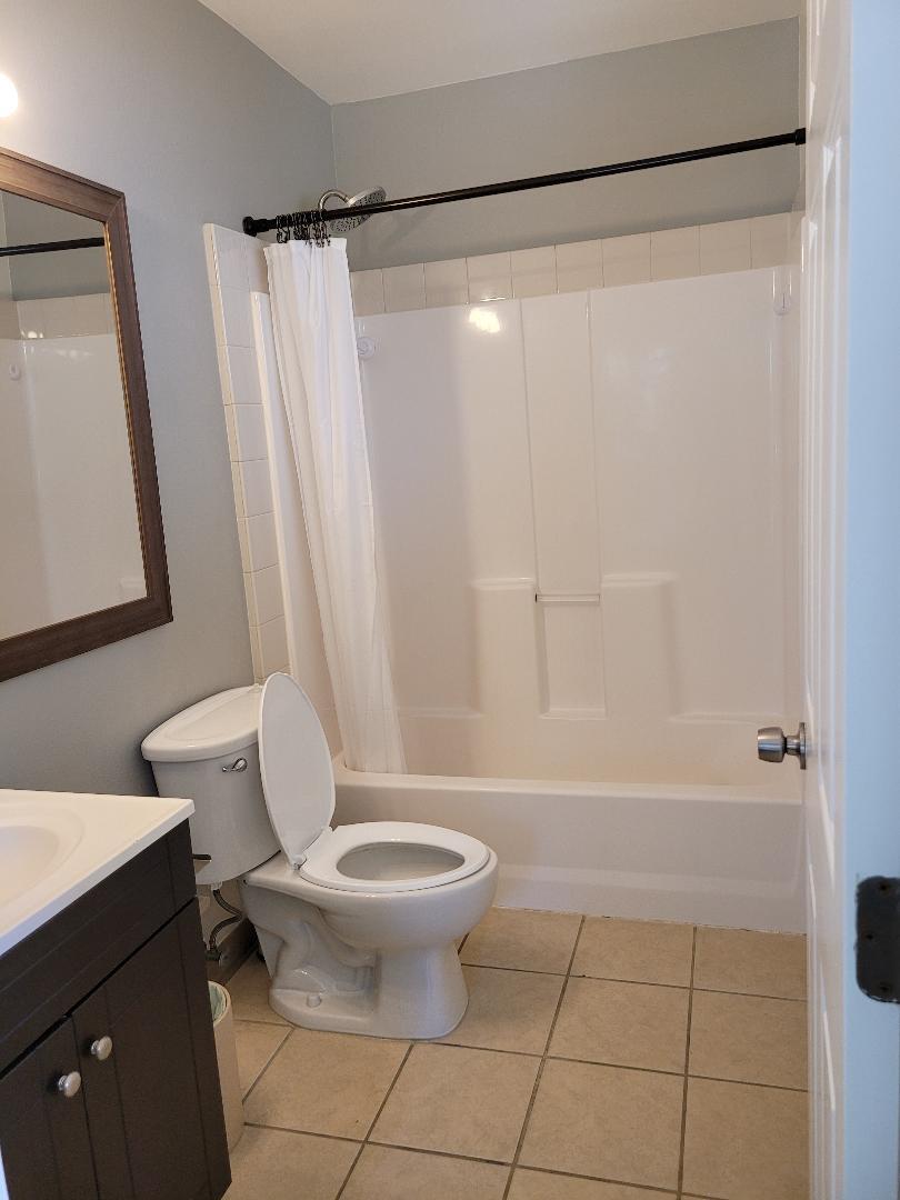 Building Photo - 2214 Aloha Dr