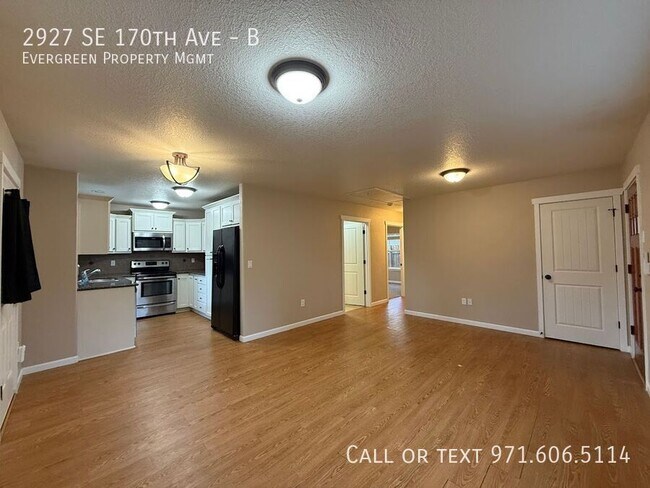 Building Photo - 2927 SE 170th Ave