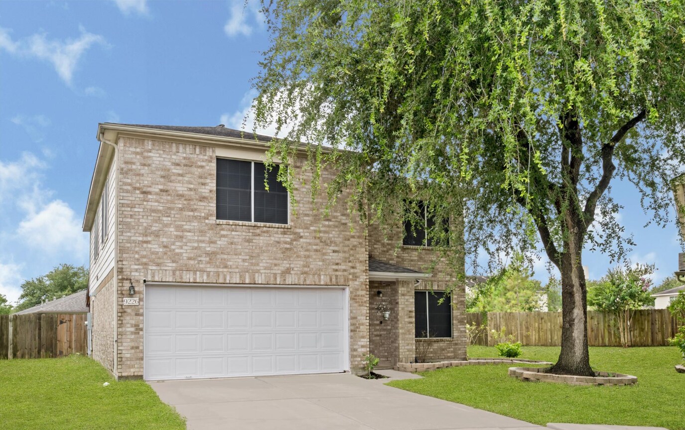 Building Photo - 9226 Macmillan Ln