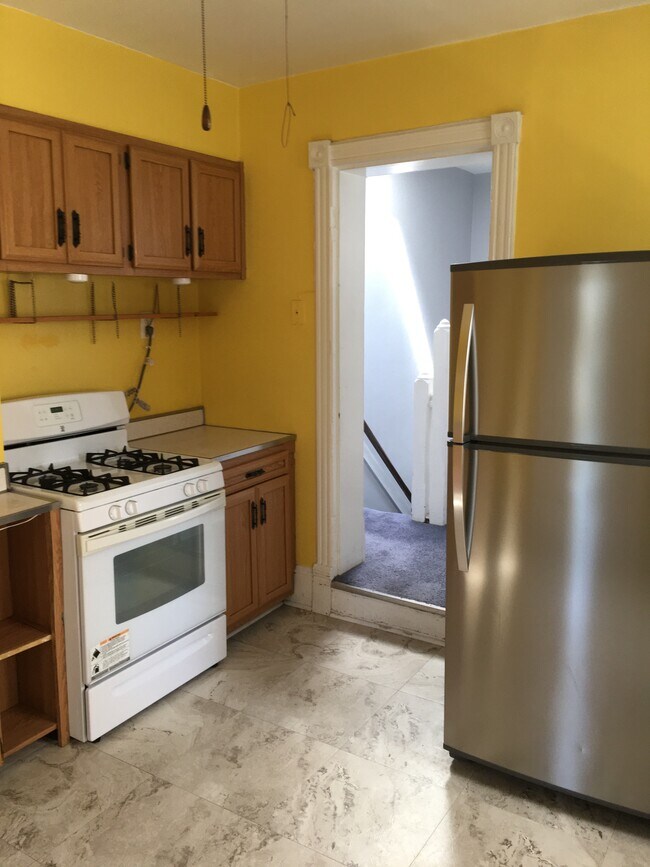 Building Photo - 219 C St NE