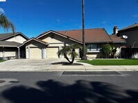 Building Photo - 5593 Drakes Dr