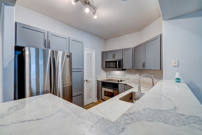 Building Photo - 2299 Lone Star Dr