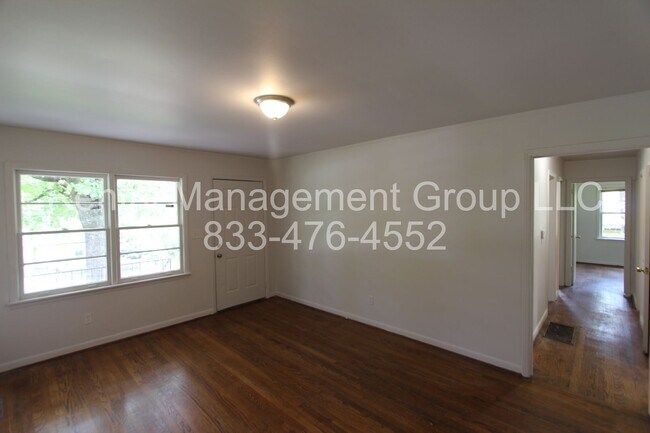 Building Photo - New On The Market!!  Will not last long at this price.  Better Hurry!!