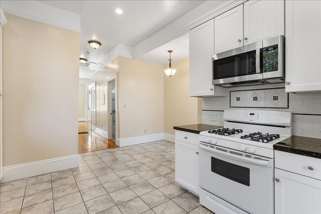 Building Photo - 618 1/2 Santa Clara Ave - 1 bedroom | 1 ba...