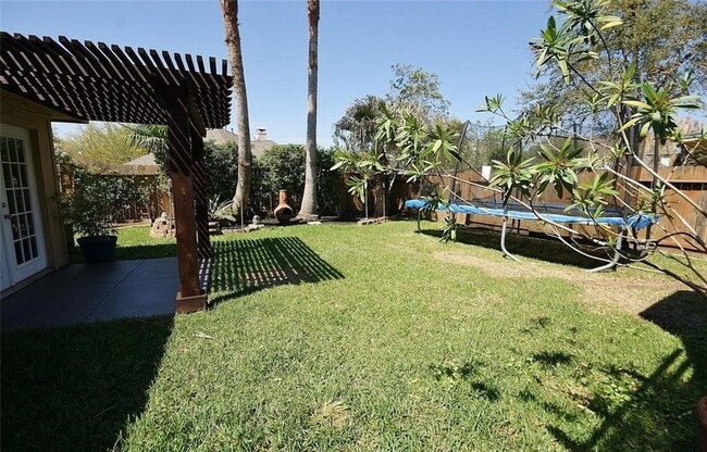 Building Photo - 2905 Autumn Creek Dr