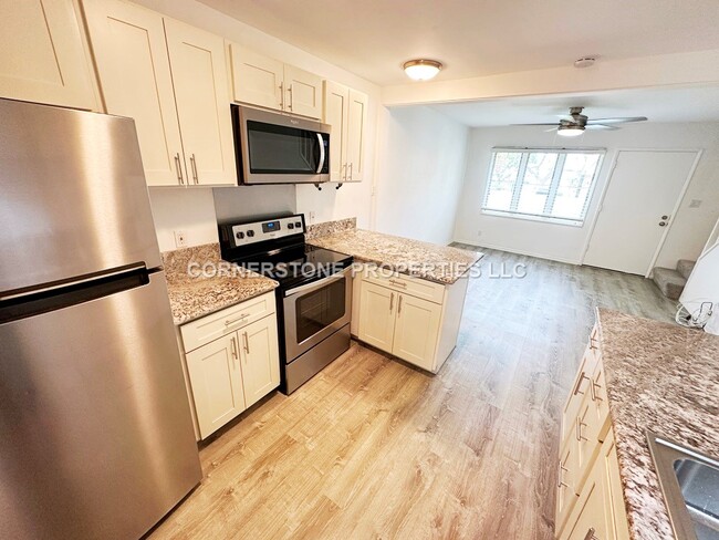 Building Photo - 98-1393-1393 Hinu Pl