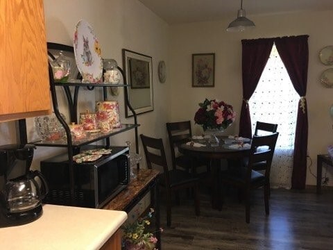 Building Photo - 500 Danville Rd