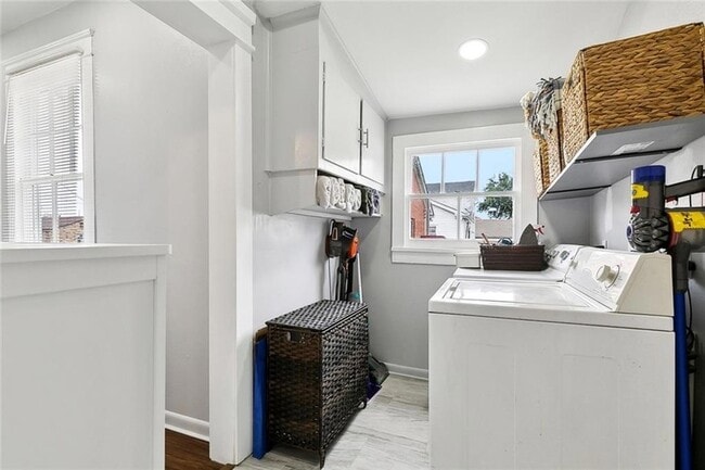 Building Photo - 4409 Annette St