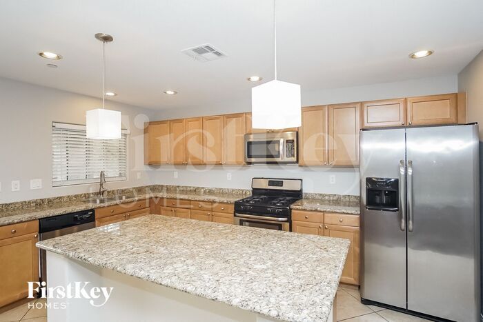 Building Photo - 10618 Gibbous Moon Dr