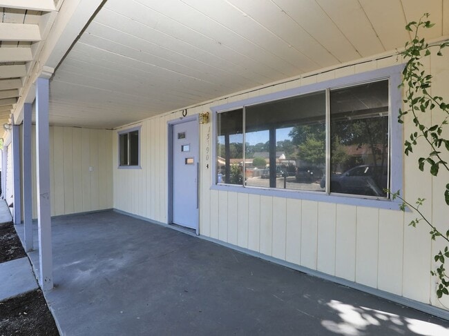 Building Photo - 15190 Highlands Harbor Dr