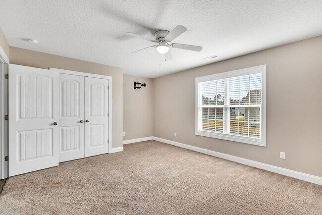 Building Photo - Sterling Farms Beauty!