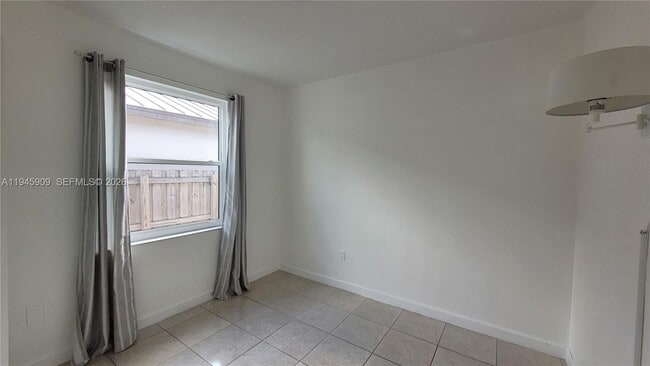 Building Photo - 1158 NW 135th Ct