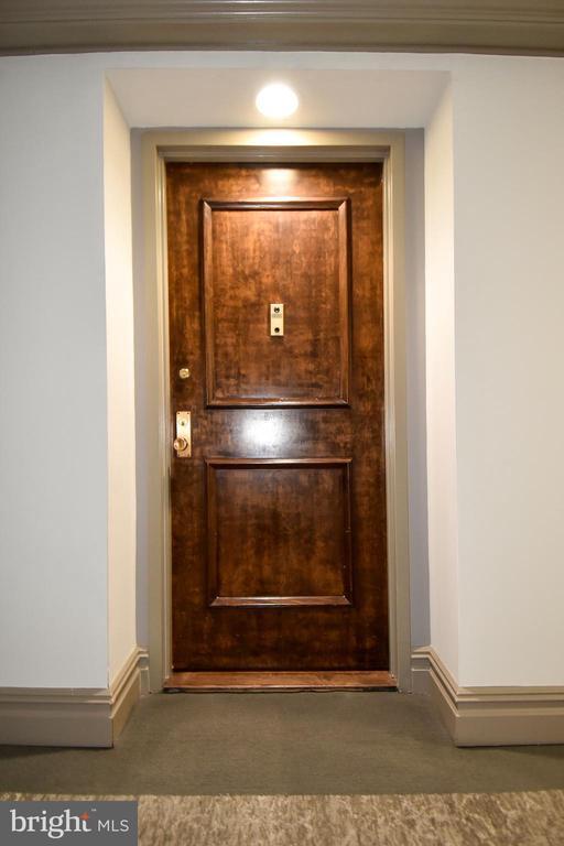 Building Photo - 5225 Pooks Hill Rd