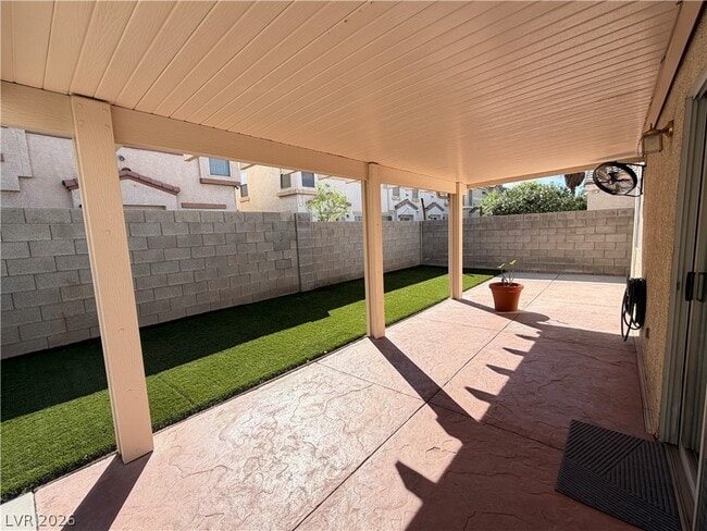 Building Photo - 3244 Idaho Springs St