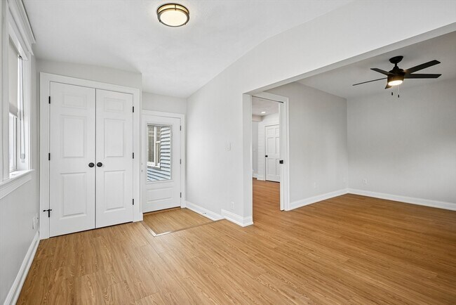 Building Photo - 463 Fulton St