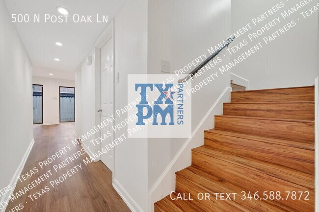 Building Photo - 500 N Post Oak Ln