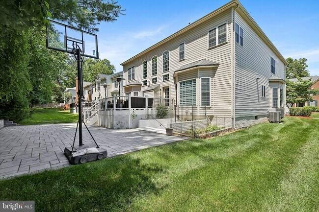 Building Photo - 13677 Sweet Woodruff Ln