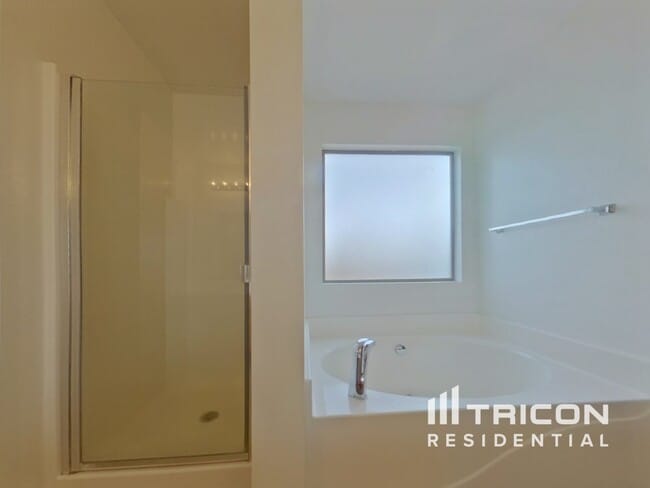 Building Photo - 23885 Chambers St