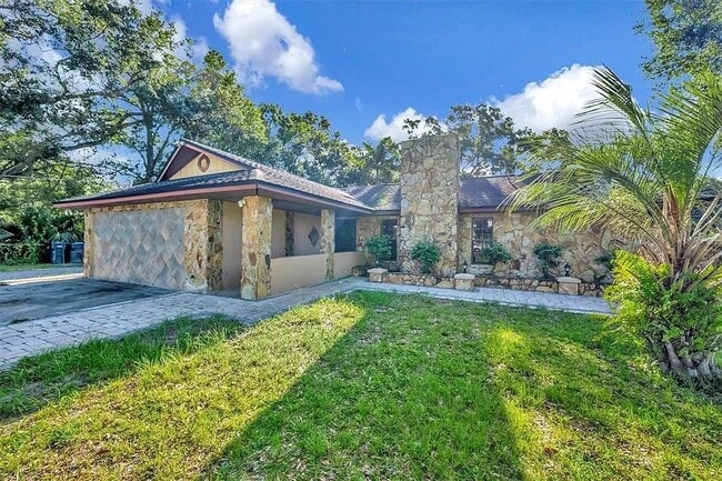 Building Photo - 3416 S 70th St