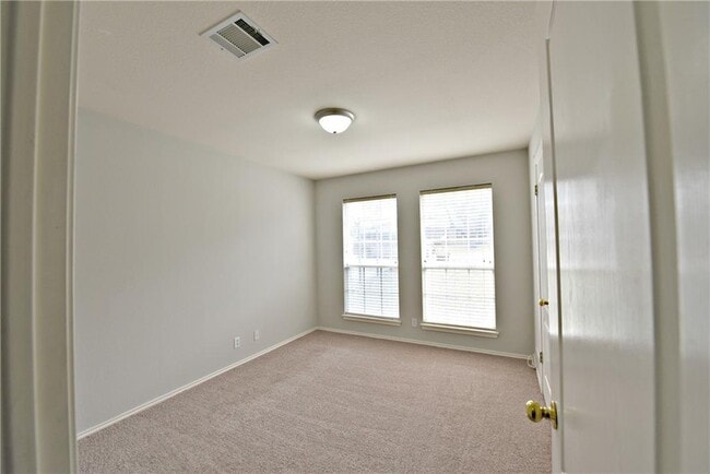 Building Photo - 1003 N Riviera Cir